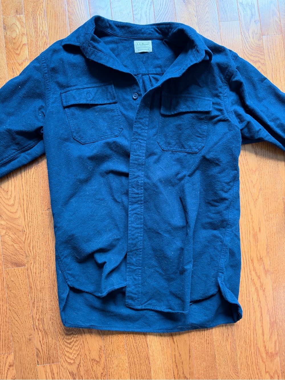 L.L. Bean Men's Dark Navy Button-Front Casual Shirt